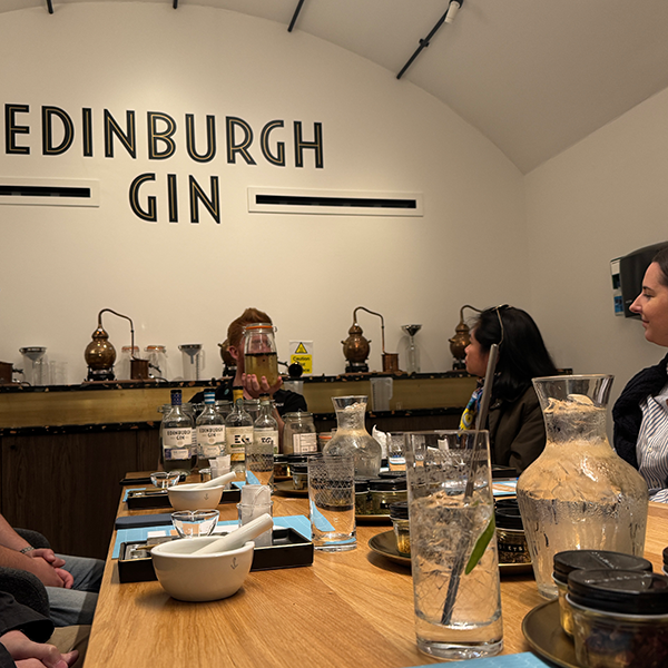 Edinburgh-Gin-2-600.png