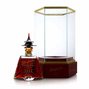 Glenfarclas-1954-Pagoda-Ruby-Reserve-62-Year-Old-445-300.png
