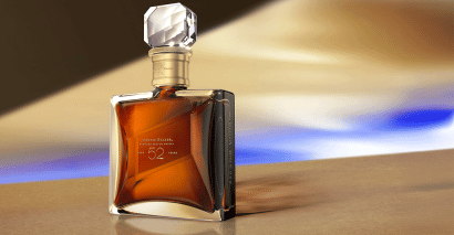 Johnnie Walker Adds to its Ultra-Aged Whisky Resume A 52 Year Old