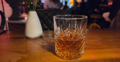 This Split-Base Sazerac Satisfies Everyone