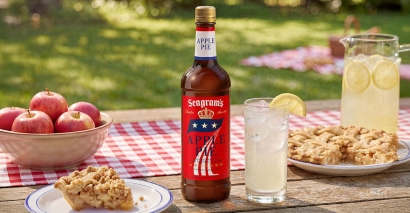 Seagram's 7 Crown Has an Apple Pie Flavor