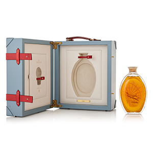 The-Macallan-Lalique-Golden-Age-of-Travel-The-Aeroplane_300.png