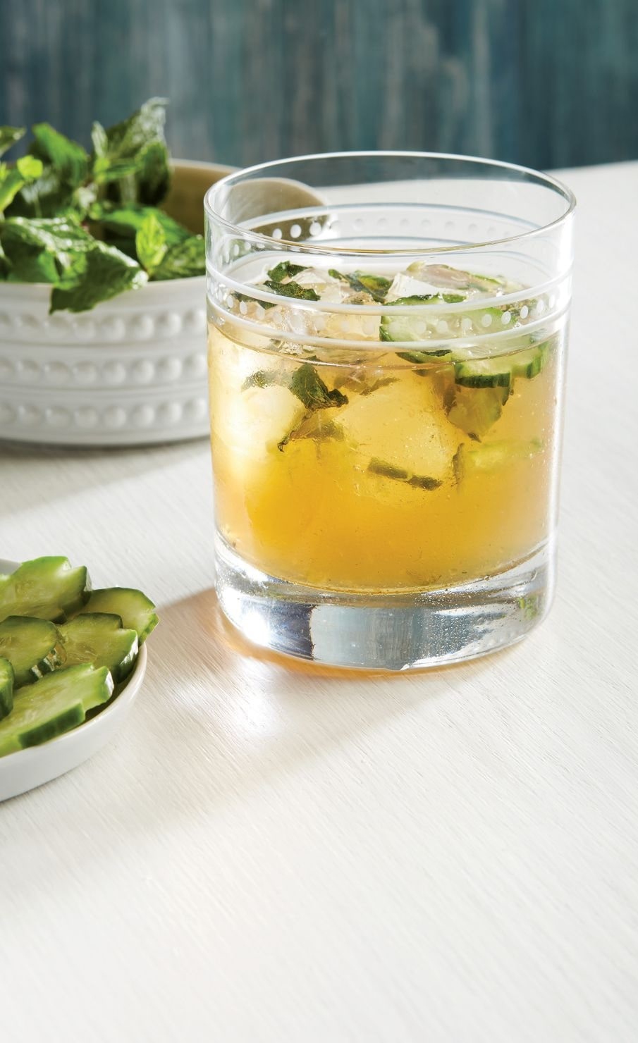 PHOTOGRAPH BY JEFF HARRIS DRINK STYLING BY DUNCAN FITZPATRICK