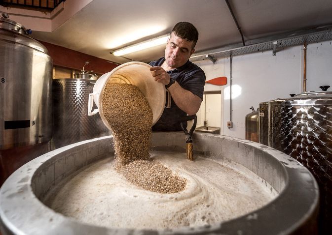Micil Distillery produces whiskeys using only Irish grain and creates peated
styles using turf from their family farm