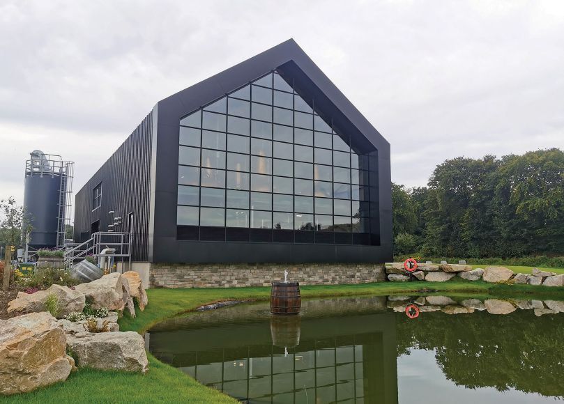 Opened in 2022, Sliabh Liag’s Ardara Distillery produces peated single malt.