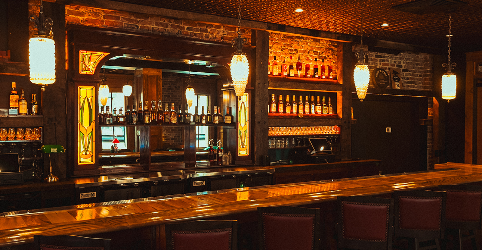 Neat Bourbon Bar and Bottle Shop to Open Bardstown Location